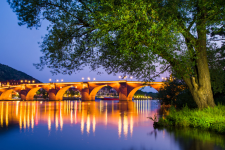 Bild-Nr: 12194338 Alte Brücke bei Abenddämmerung Erstellt von: Smileus