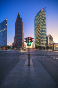 Bild-Nr: 12200451 Potsdamer Platz in Berlin mit Ampel Erstellt von: Jean Claude Castor