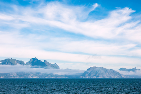 Bild-Nr: 12229415 Blick auf die Berge der Lofoten in Norwegen Erstellt von: Rico Ködder