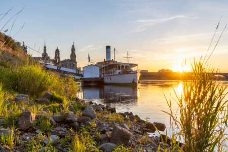 Bild-Nr: 12248546 Am Elbufer in Dresden Erstellt von: eyetronic