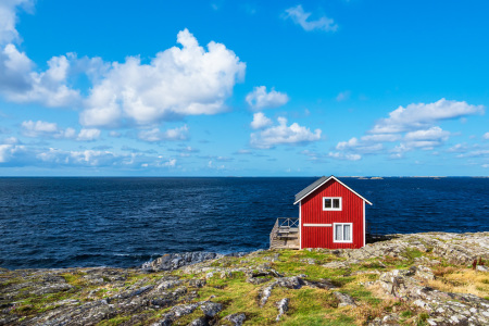Bild-Nr: 12249721 Rote Holzhütte auf der Insel Astol in Schweden Erstellt von: Rico Ködder