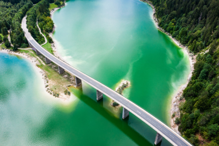 Bild-Nr: 12263325 Luftaufnahme der Brücke über dem Sylvensteinsee Erstellt von: raphotography88