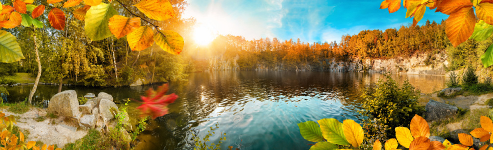 Bild-Nr: 12276952 Herbstliche Farben um einen idyllischen See Erstellt von: Smileus