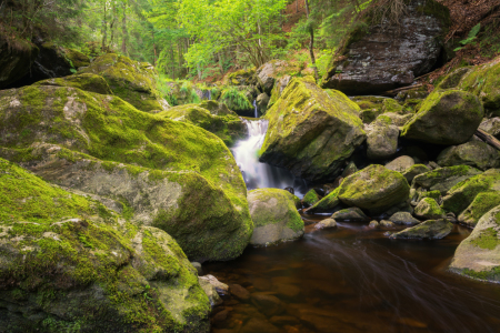 Bild-Nr: 12287934 Bach in felsiger Landschaft Erstellt von: luxpediation