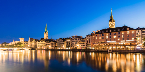 Bild-Nr: 12301129 Altstadt von Zürich am Abend Erstellt von: dieterich