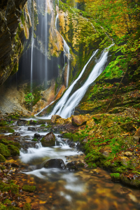 Bild-Nr: 12335451 Schleierwasserfall im Herbst Erstellt von: Byrado