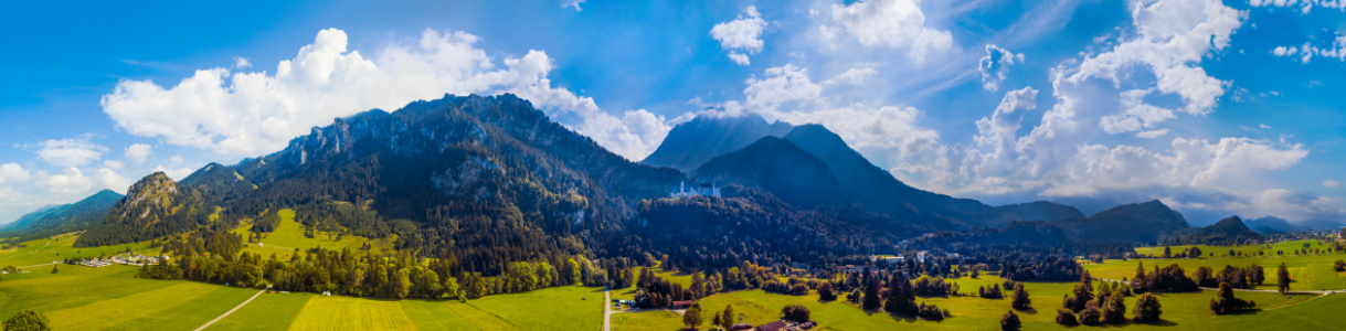 Bild-Nr: 12357009 Panoramablick auf Schloss Neuschwanstein und Alpen Erstellt von: raphotography88