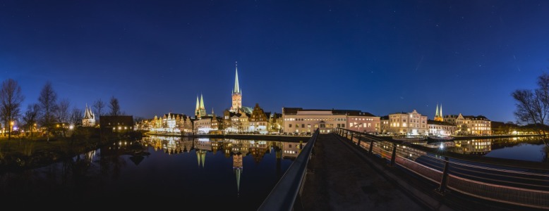 Bild-Nr: 12365507 Die Lübecker Obertrave in voller Breite Erstellt von: Landhans