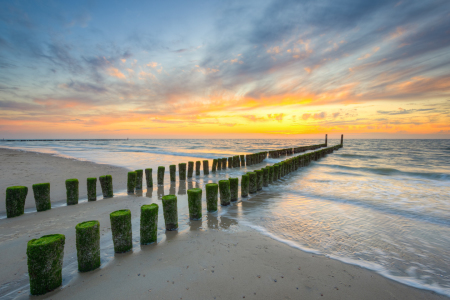 Bild-Nr: 12375167 Sonnenuntergang am Strand von Domburg Erstellt von: Michael Valjak