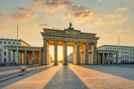 Bild-Nr: 12376176 Licht und Schatten am Brandenburger Tor Erstellt von: Michael Valjak