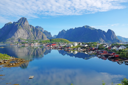 Bild-Nr: 12392756 Reine auf den Lofoten Erstellt von: reinhard Pantke