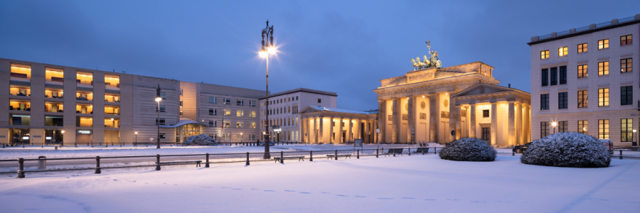 Bild-Nr: 12407681 Das Brandenburger Tor im Schnee Erstellt von: eyetronic