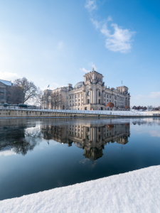 Bild-Nr: 12409249 Reichstagsgebäude im Winter Erstellt von: eyetronic