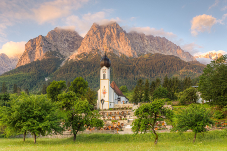 Bild-Nr: 12409336 Alpenglühen in Grainau in Bayern Erstellt von: Michael Valjak