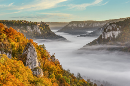 Bild-Nr: 12414972 Blick ins Donautal an einem Herbstmorgen Erstellt von: Michael Valjak