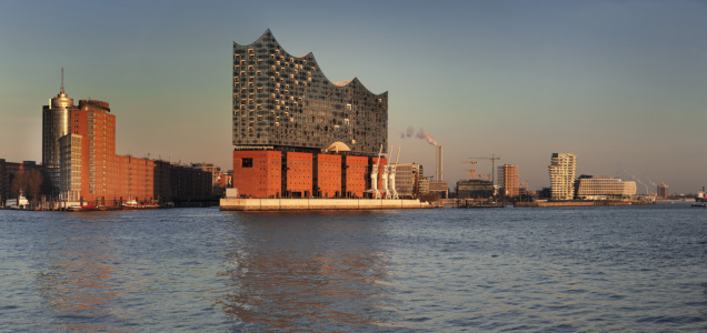 Bild-Nr: 12421148 Elbphilharmonie bei Sonnenuntergang Erstellt von: KundenNr-360966