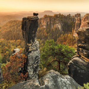 Bild-Nr: 12424191 Wehlnadel bei Sonnenaufgang im Elbsandsteingebirge Erstellt von: KundenNr-360966