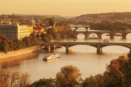 Bild-Nr: 12439476 Moldaubrücken in Prag bei Sonnenuntergang Erstellt von: KundenNr-360966