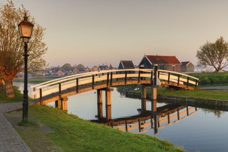 Bild-Nr: 12446276 Freilichtmuseum Zaanse Schans bei Sonnenaufgang Erstellt von: KundenNr-360966