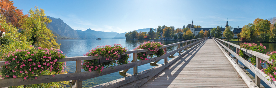 Bild-Nr: 12453522 Blumenbrücke Schloss Ort in Gmunden am Traunsee Erstellt von: SusaZoom