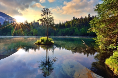 Bild-Nr: 12455085 Sonnenaufgang an einem Bergsee Erstellt von: suteracher