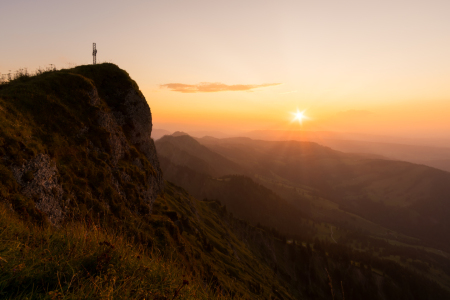 Bild-Nr: 12477317 Sonnenuntergang in den Bergen Erstellt von: mindscapephotos