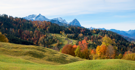 Bild-Nr: 12482908 Herbstlandschaft bei Garmisch mit Bergblick Erstellt von: SusaZoom