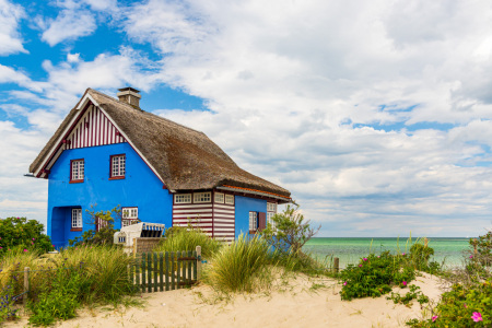 Bild-Nr: 12513383 Blaues Haus am Meer 2 Erstellt von: Armin Redöhl