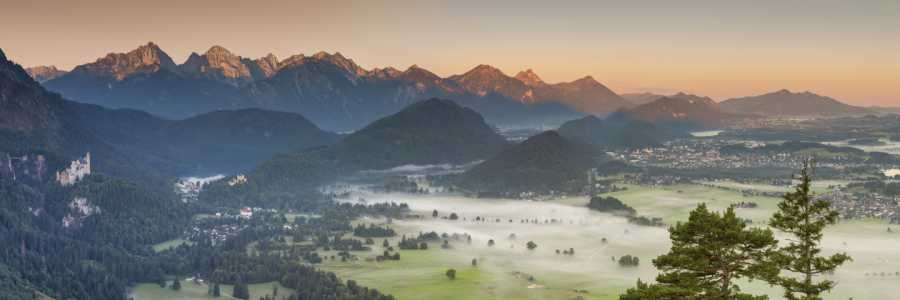 Bild-Nr: 12515979 Hohenschwangau bei Füssen Erstellt von: Walter G. Allgöwer