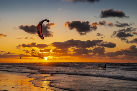 Bild-Nr: 12532171 Kite Surfer Erstellt von: WorldOfArt