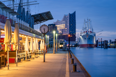 Bild-Nr: 12543046 Hamburger Hafen bei Nacht Erstellt von: eyetronic