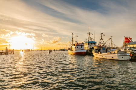 Bild-Nr: 12569726 Hafen Fehmarn Erstellt von: Ursula Reins