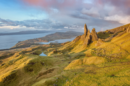 Bild-Nr: 12574701 Old Man of Storr im Morgenlicht Isle of Skye Erstellt von: Michael Valjak