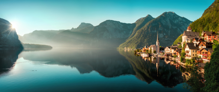 Bild-Nr: 12579581 Österreichisches Hallstatt im mogentlichem Licht Erstellt von: Smileus