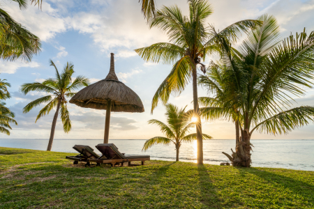 Bild-Nr: 12583978 Sonnenuntergang am Strand auf Mauritius Erstellt von: eyetronic