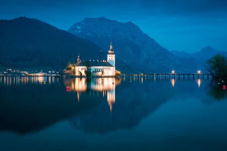 Bild-Nr: 12681723 Schloss in Gmunden mit Traunstein Erstellt von: Martin Martin Wasilewski