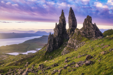 Bild-Nr: 12693807 Old Man of Storr auf der Isle of Skye am Morgen Erstellt von: Jean Claude Castor