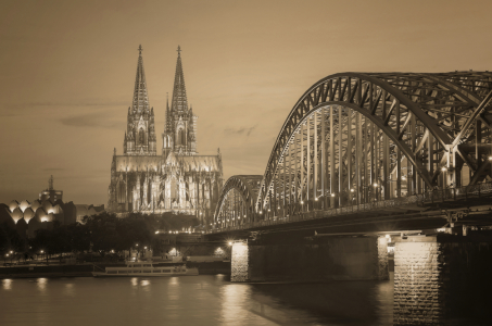 Bild-Nr: 12730919 Dom Vintage Erstellt von: XYRIUS