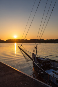 Bild-Nr: 12734392 Sonnenuntergang über der Warnow in Rostock Erstellt von: Rico Ködder