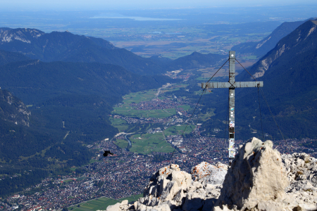 Bild-Nr: 12736006 Gipfelkreuz Alpspitze Erstellt von: Gerhard Albicker