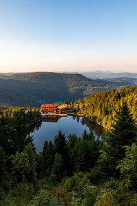 Bild-Nr: 12736117 Mummelsee mit dem Berghotel im Schwarzwald Erstellt von: dieterich