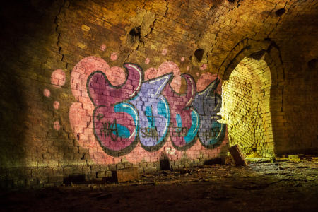 Bild-Nr: 12738440 Im Tunnel Erstellt von: yammay