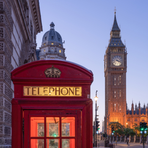 Bild-Nr: 12739885 Big Ben mit roter Telefonzelle in London Erstellt von: eyetronic