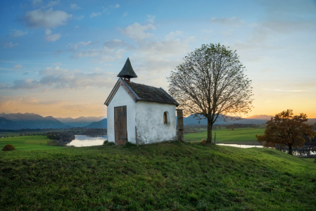 Bild-Nr: 12741961 Kapelle am Hügel Erstellt von: SusaZoom