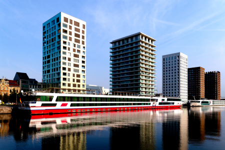 Bild-Nr: 12742136 Am Kai in Antwerpen Erstellt von: XYRIUS