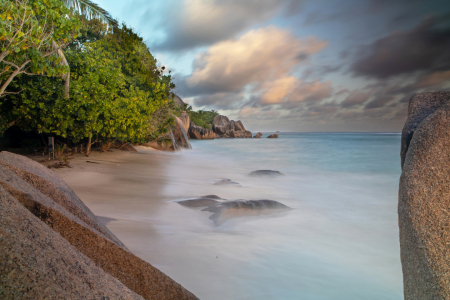 Bild-Nr: 12742671 Seychellen - bei Sonnenuntergang am Strand Erstellt von: t-ART