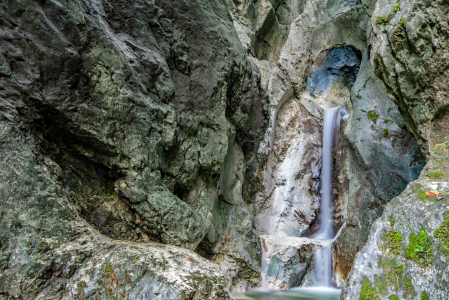 Bild-Nr: 12765191 Versteckt zwischen den Felsen Erstellt von: maicolpue
