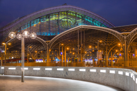 Bild-Nr: 12787689 Domplatte und Hauptbahnhof in Köln Erstellt von: Walter G. Allgöwer