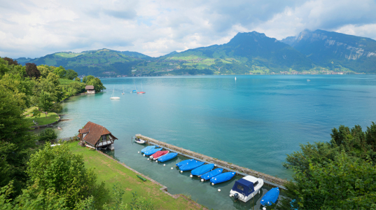 Bild-Nr: 12788197 Kleiner Bootshafen am Thunersee in Spiez Erstellt von: SusaZoom