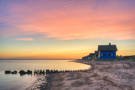 Bild-Nr: 12793587 Blaues Haus an der Ostsee in Heiligenhafen Erstellt von: Michael Valjak